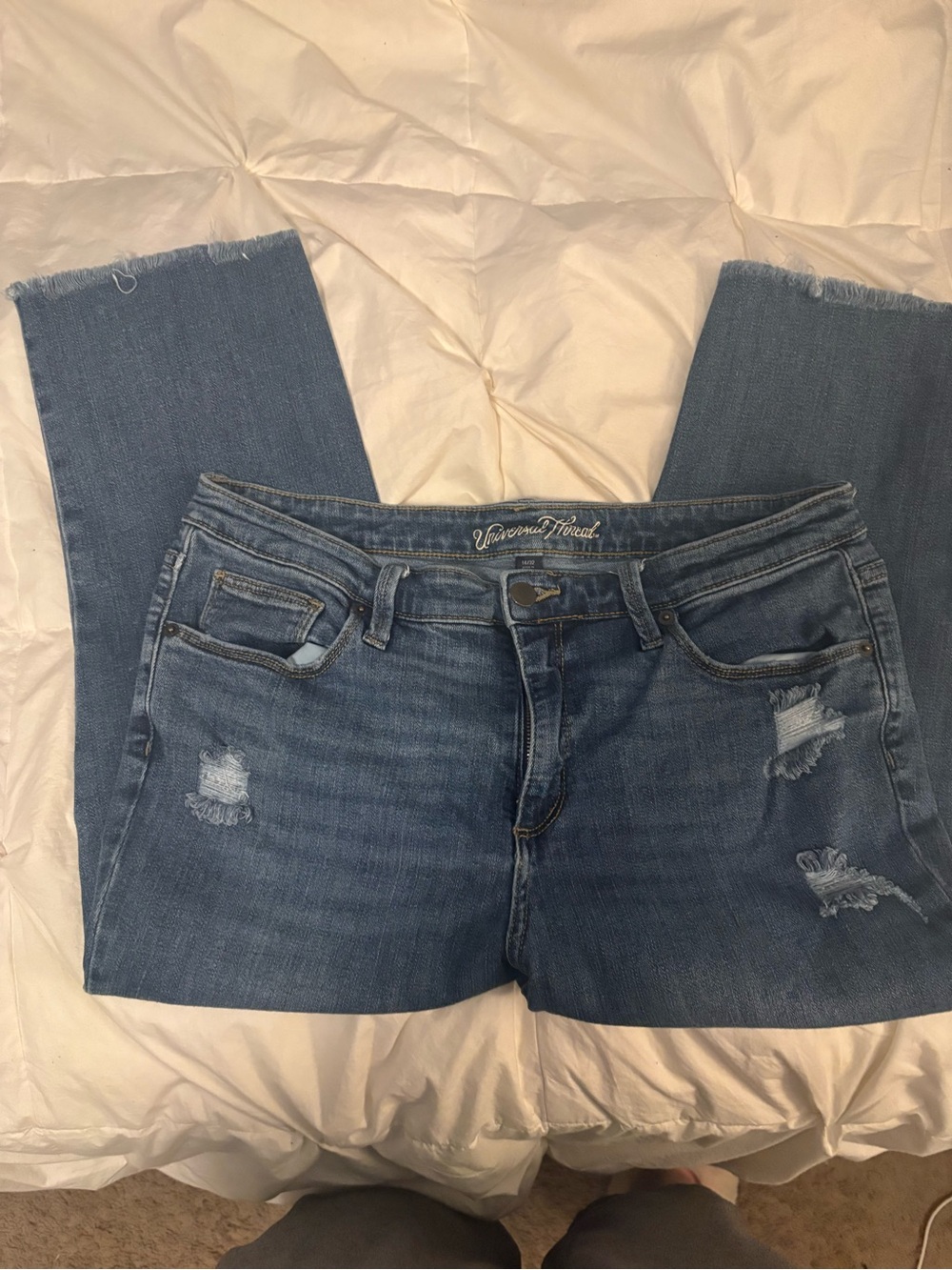 Universal Thread Light Blue Distressed Ankle Jeans